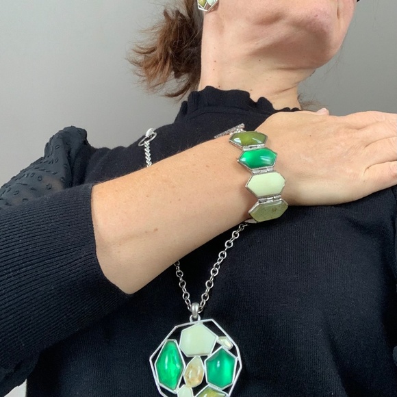 Kenneth Cole Three-Piece Green Jewelry Set - Picture 5 of 15